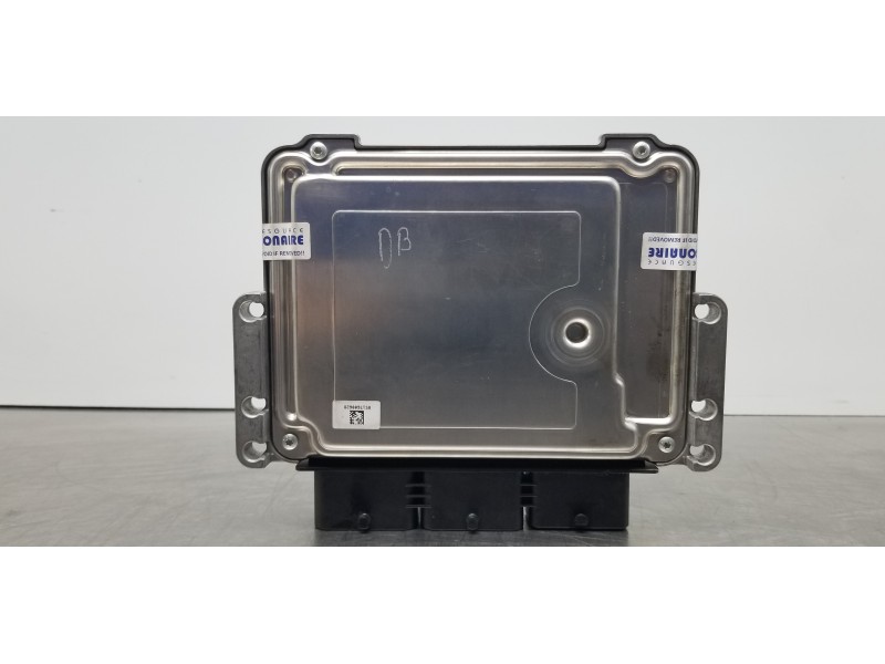 Recambio de centralita motor uce para peugeot partner kasten confort l1 referencia OEM IAM 9677006780 0281017863 