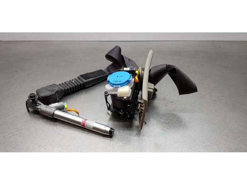 Recambio de kit airbag para kia carens ( ) basic referencia OEM IAM 84710A4100WK  