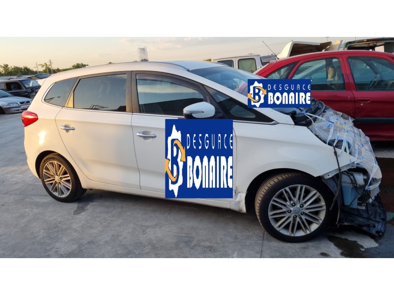 kia carens ( ) del año 2018