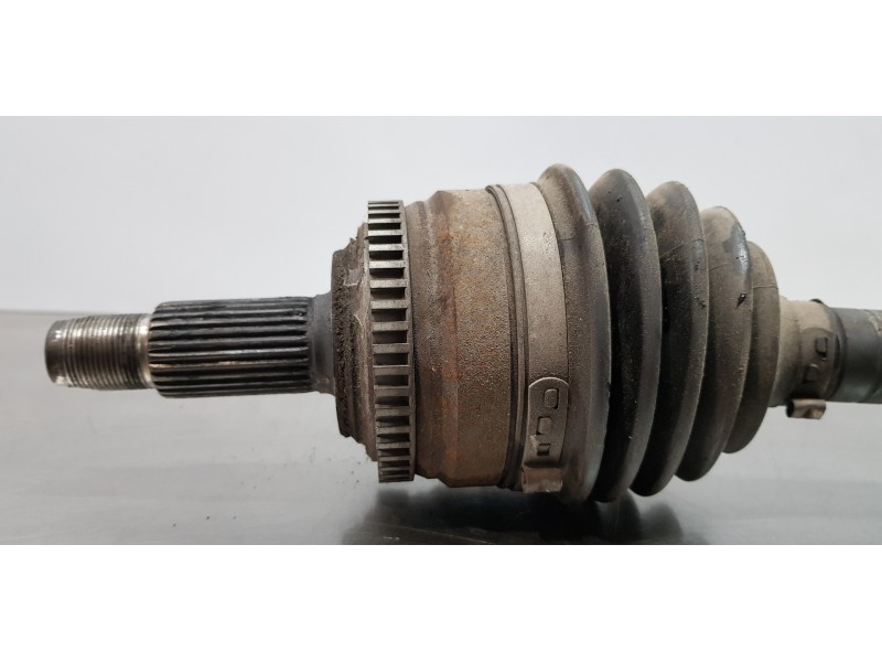 Recambio de transmision delantera izquierda para ssangyong korando limited 4x2 referencia OEM IAM 4130034400 4130034010  Recambio de transmision delantera izquierda para ssangyong korando limited 4x2 referencia OEM IAM 4130034400 4130034010