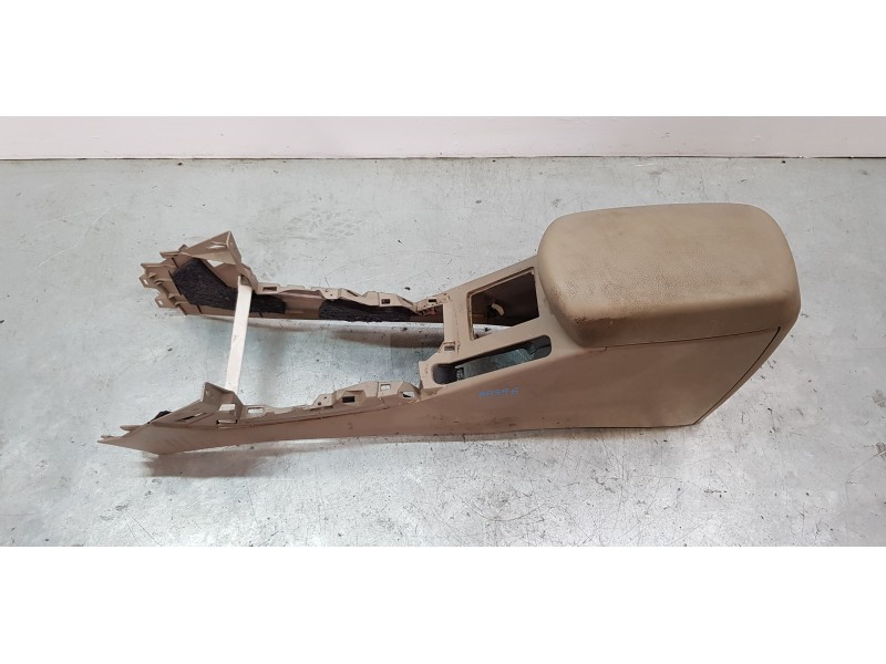 Recambio de apoyabrazos central para toyota rav 4 (a3) premium referencia OEM IAM 5890142050E1  