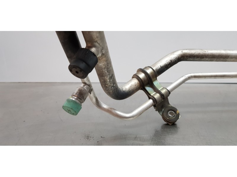 Recambio de tubos aire acondicionado para ssangyong korando limited 4x2 referencia OEM IAM 6863034102 6864034010  Recambio de tubos aire acondicionado para ssangyong korando limited 4x2 referencia OEM IAM 6863034102 6864034010