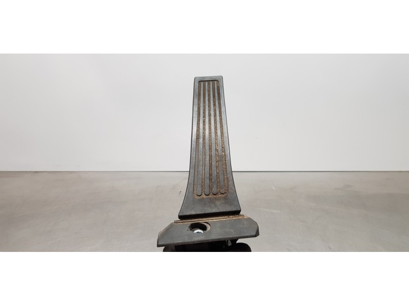 Recambio de pedal acelerador para kia carens ( ) basic referencia OEM IAM 32700A4300  