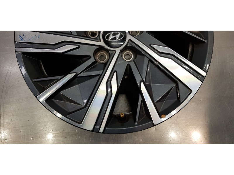 Recambio de llanta para hyundai tucson tecno sky referencia OEM IAM 52910N7160  