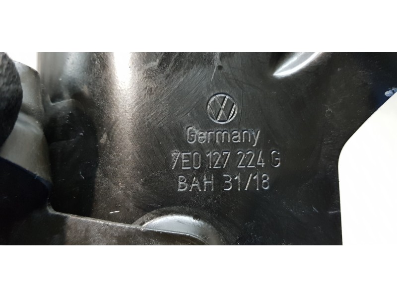 Recambio de soporte filtro gasoil para volkswagen t6 transporter furgón referencia OEM IAM 7E0127224G  