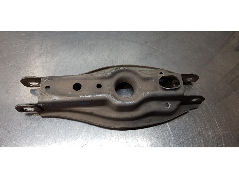 Recambio de brazo suspension inferior trasero derecho para bmw x1 (e84) sdrive 20d referencia OEM IAM 6772899   Recambio de brazo suspension inferior trasero derecho para bmw x1 (e84) sdrive 20d referencia OEM IAM 6772899