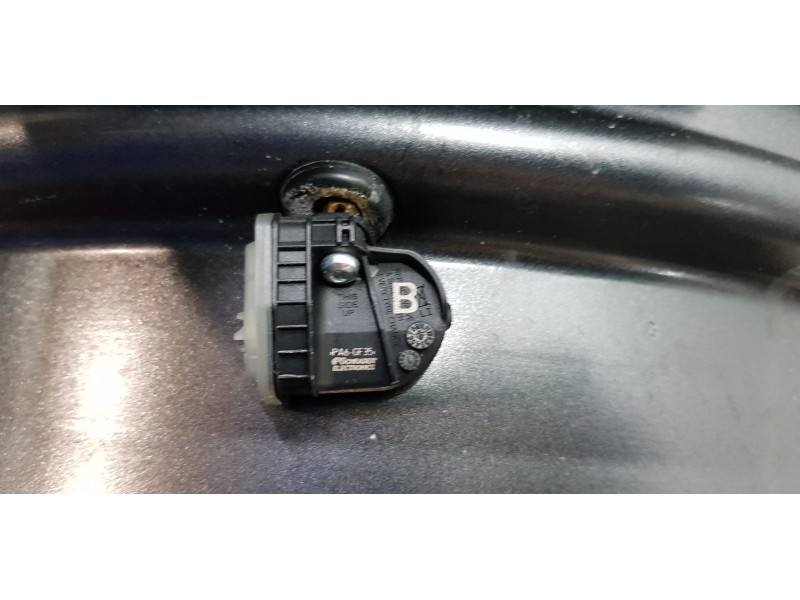 Recambio de llanta para hyundai tucson tecno sky referencia OEM IAM 52910N7160  