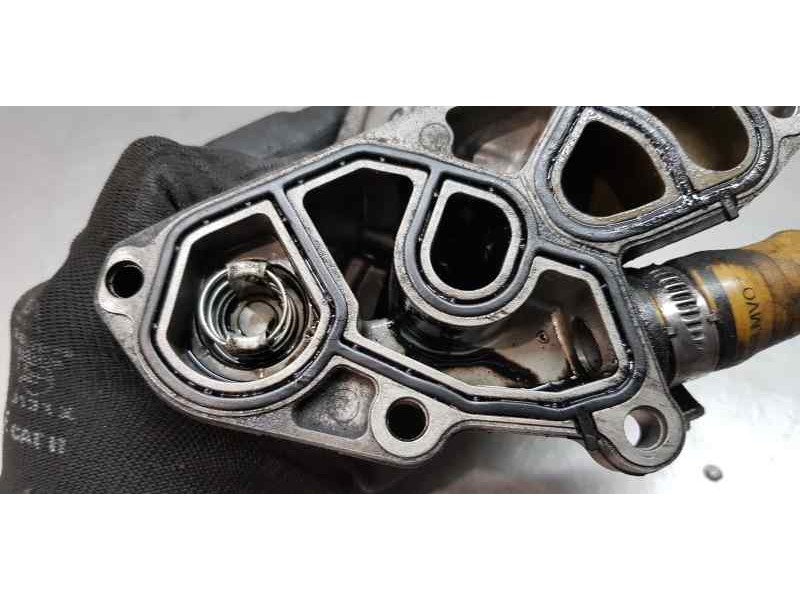 Recambio de soporte filtro aceite para ford focus lim. (cb8) titanium referencia OEM IAM AV6Q6L625AA  