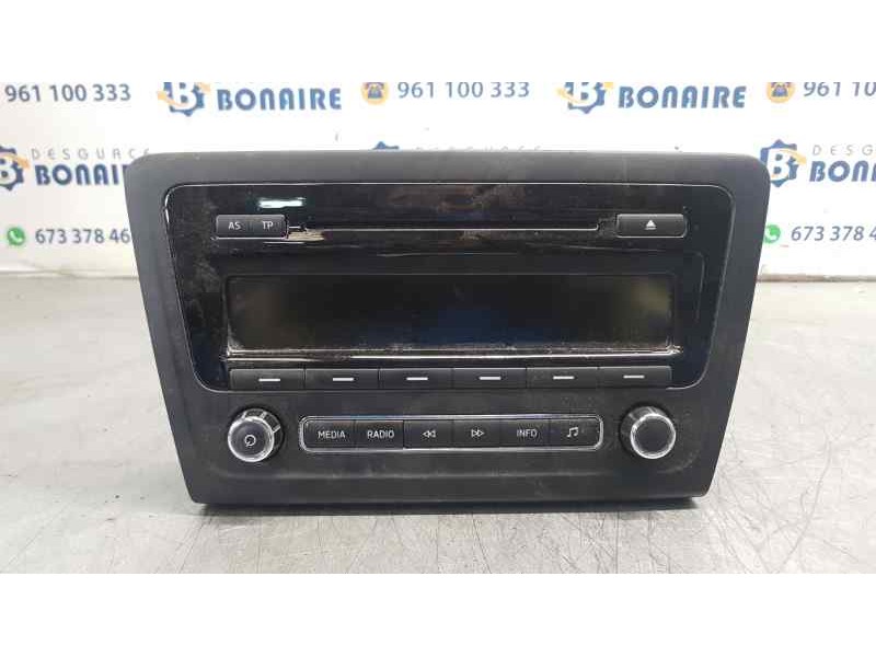 Recambio de sistema audio / radio cd para skoda rapid elegance referencia OEM IAM 5J0035161E   Recambio de sistema audio / radio cd para skoda rapid elegance referencia OEM IAM 5J0035161E