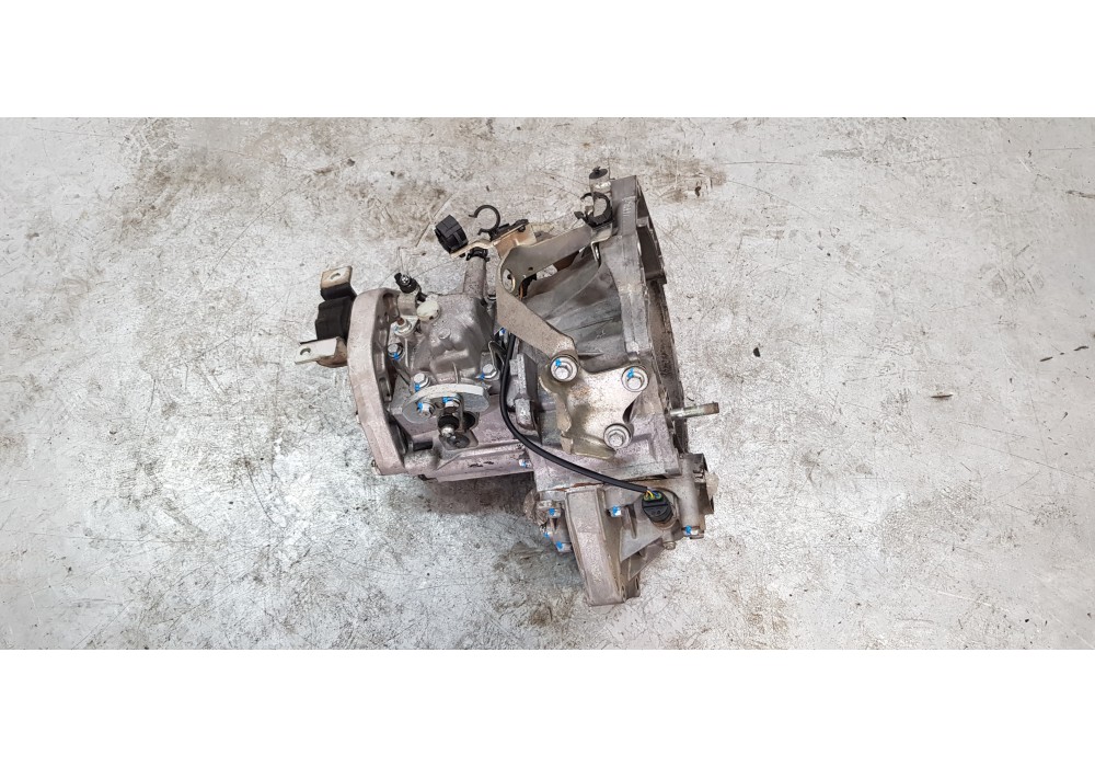 Recambio de caja cambios para ford ka (ccu) 1.3 tdci cat referencia OEM IAM 2110685 2110685 RMDS517002DA