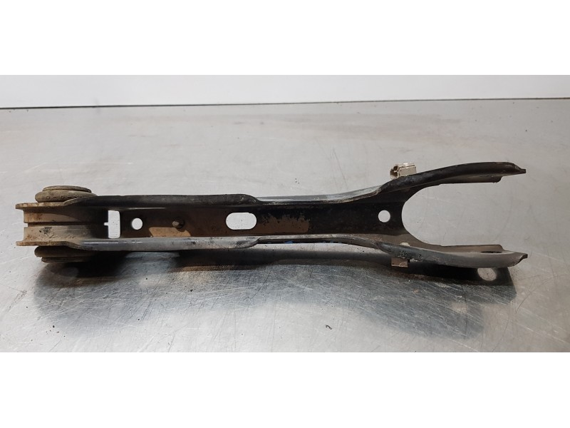 Recambio de brazo suspension superior trasero derecho para bmw x1 (e84) sdrive 20d referencia OEM IAM 6782168   Recambio de brazo suspension superior trasero derecho para bmw x1 (e84) sdrive 20d referencia OEM IAM 6782168