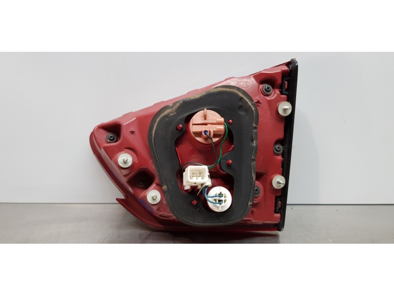 Recambio de piloto trasero izquierdo interior para kia carens ( ) basic referencia OEM IAM 92403A4500   Recambio de piloto trasero izquierdo interior para kia carens ( ) basic referencia OEM IAM 92403A4500