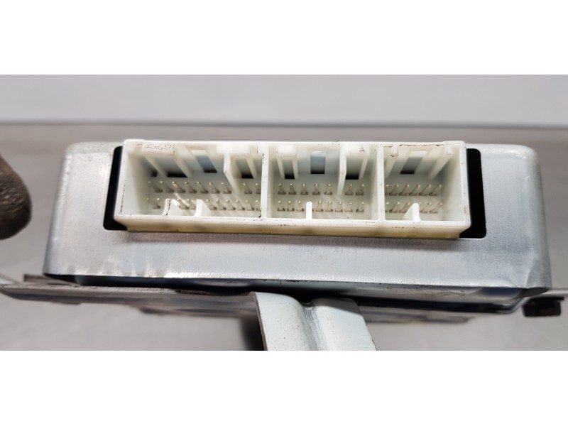 Recambio de centralita motor uce para suzuki ignis rg (fh) 4wd referencia OEM IAM 3392080GE0 1122003191 