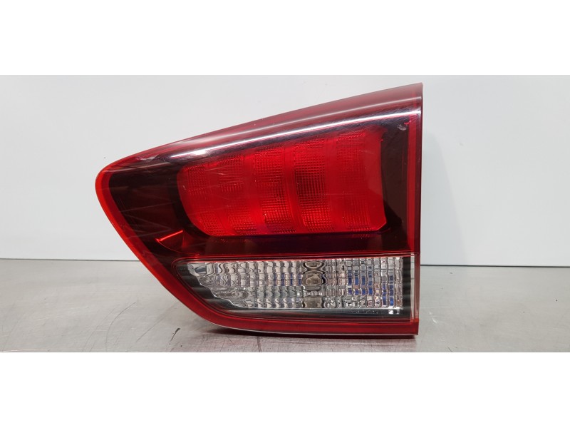 Recambio de piloto trasero derecho interior para kia carens ( ) basic referencia OEM IAM 92404A4500  