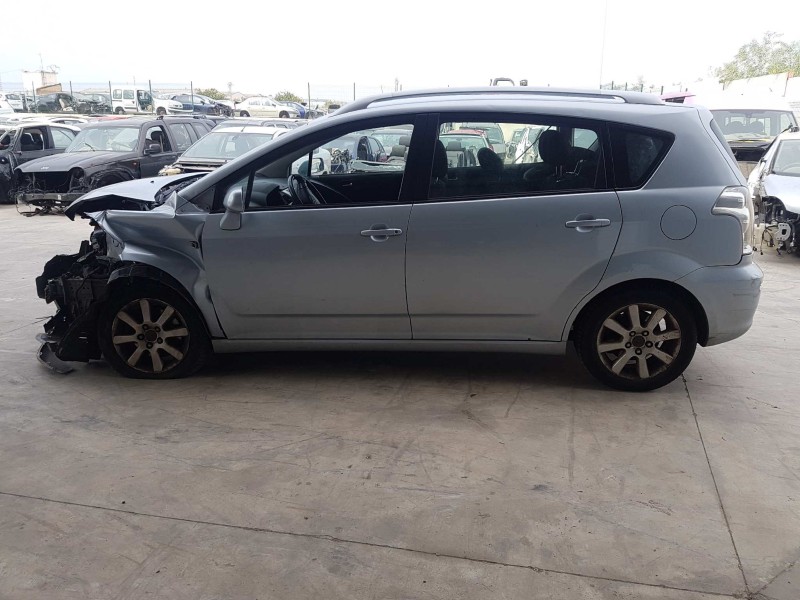 toyota corolla verso (r1) del año 2006
