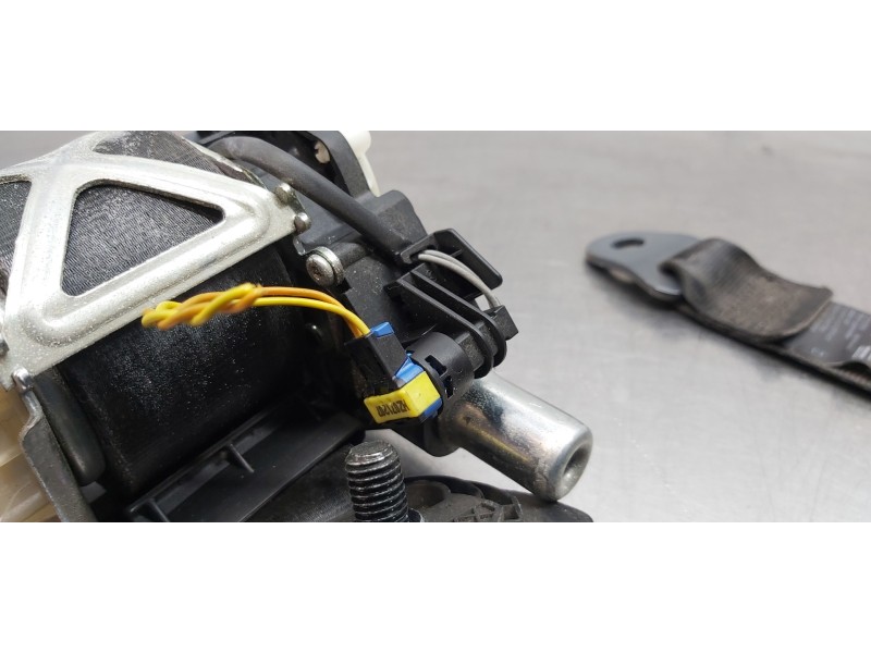 Recambio de cinturon seguridad delantero derecho para citroen c5 berlina exclusive referencia OEM IAM 8975R5 96560562XX 