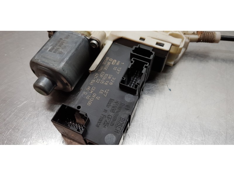 Recambio de elevalunas delantero derecho para peugeot 407 sw st sport referencia OEM IAM 9222Q4  