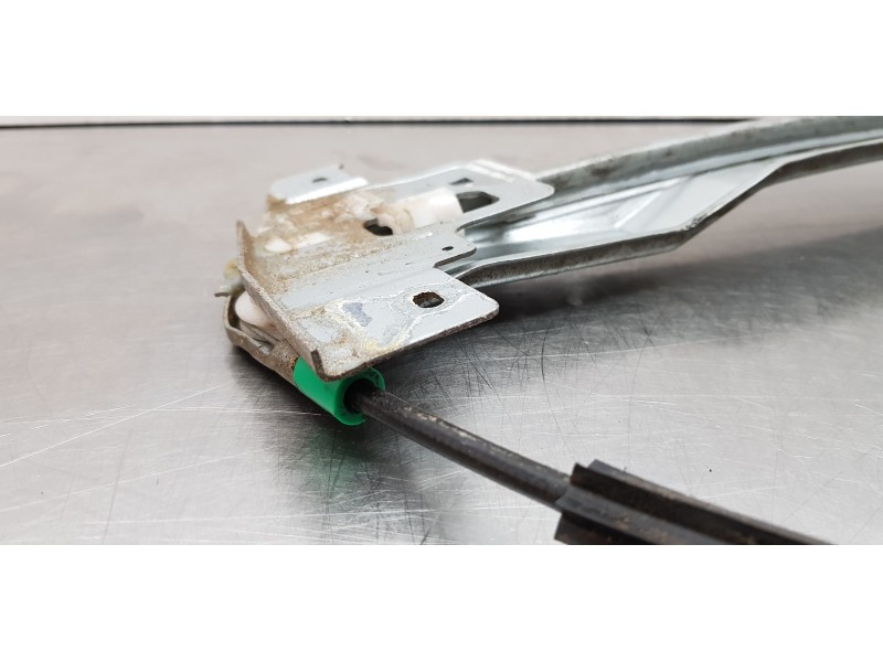 Recambio de elevalunas delantero derecho para peugeot 407 sw st sport referencia OEM IAM 9222Q4  