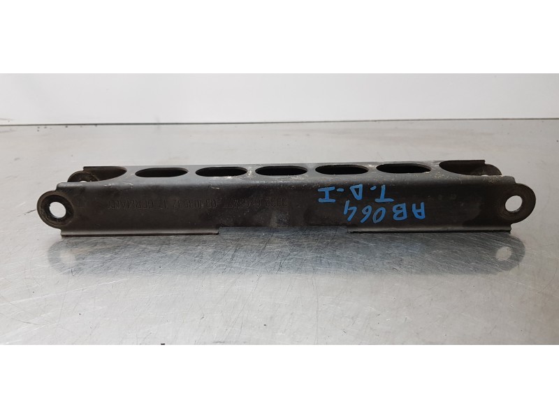 Recambio de brazo suspension inferior trasero derecho para bmw x1 (e84) sdrive 20d referencia OEM IAM 6763477   Recambio de brazo suspension inferior trasero derecho para bmw x1 (e84) sdrive 20d referencia OEM IAM 6763477