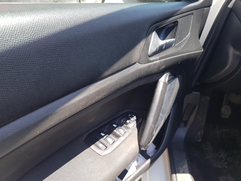 peugeot 308 sw del año 2015