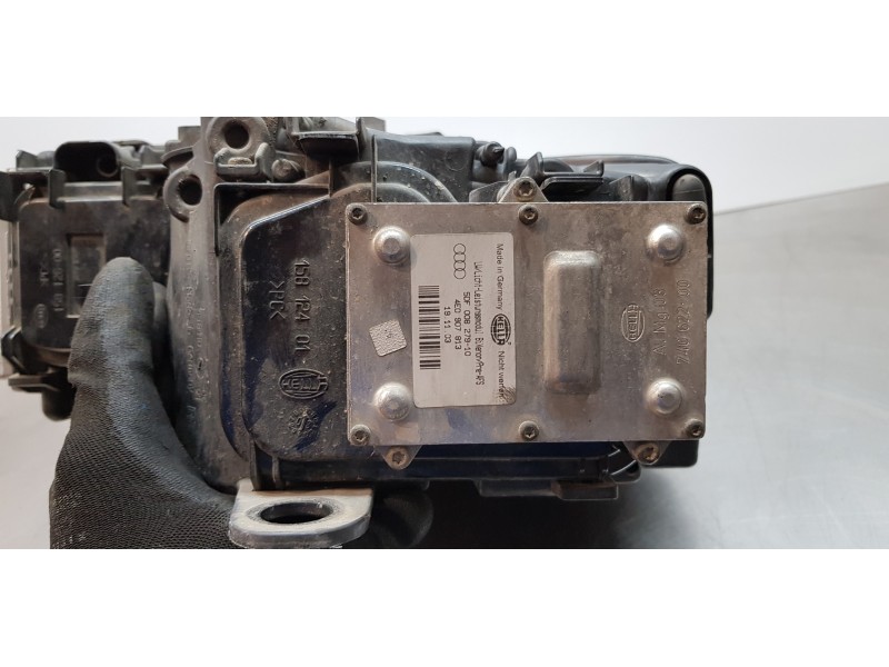 Recambio de faro derecho para audi a8 (4e2) 3.7 quattro referencia OEM IAM 4E0941030P  