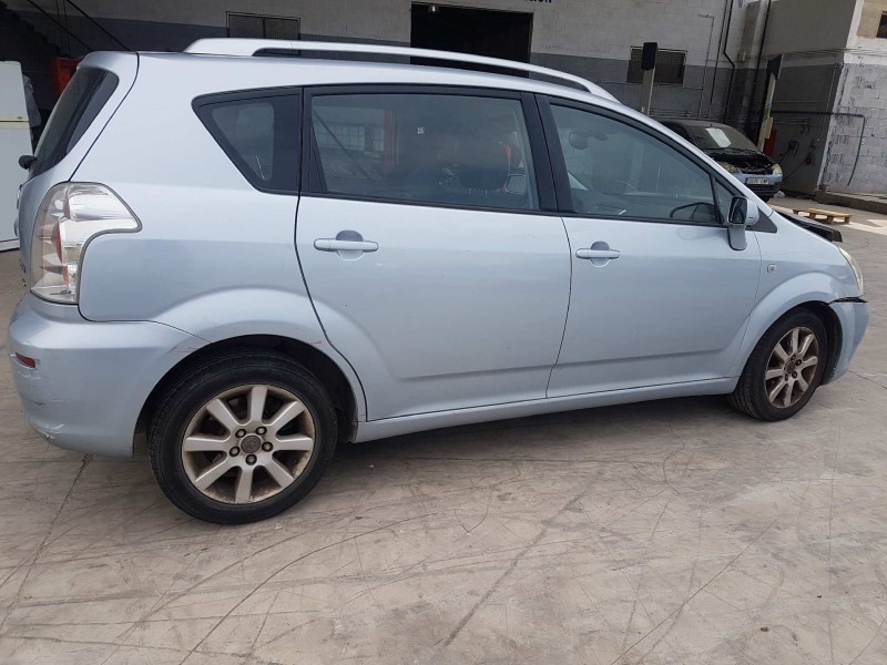 toyota corolla verso (r1) del año 2006