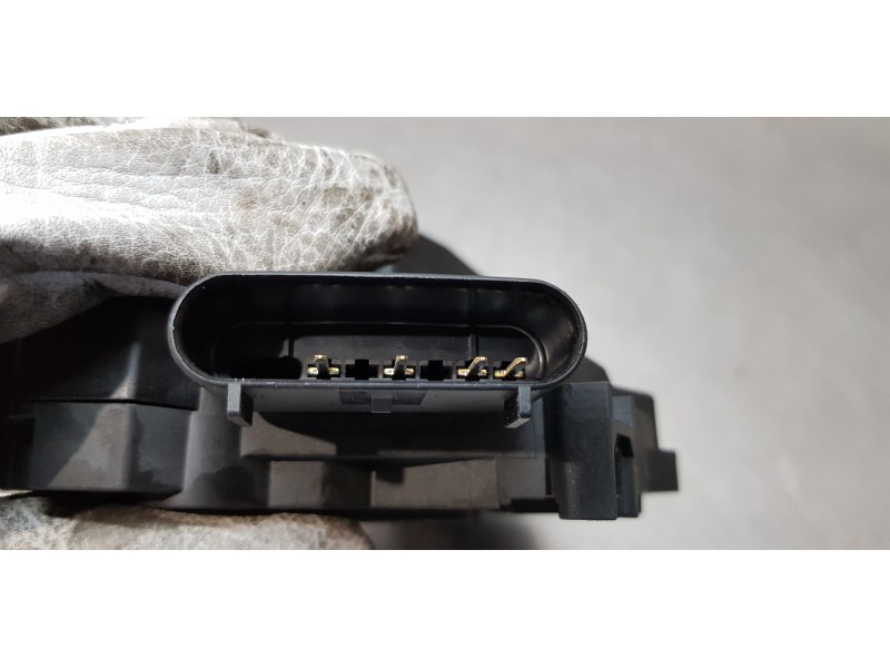 Recambio de cerradura puerta trasera derecha para ford kuga (cbs) trend referencia OEM IAM BM5AA26412AG  