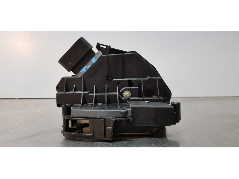 Recambio de cerradura puerta trasera izquierda para ford kuga (cbs) trend referencia OEM IAM BM5AA26413AG  