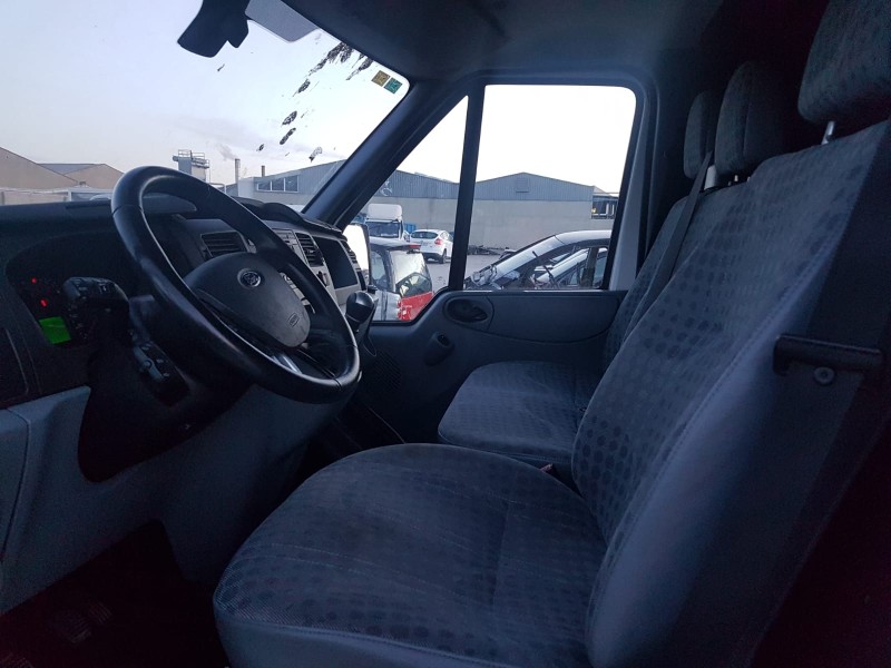 ford transit caja cerrada ´06 del año 2012