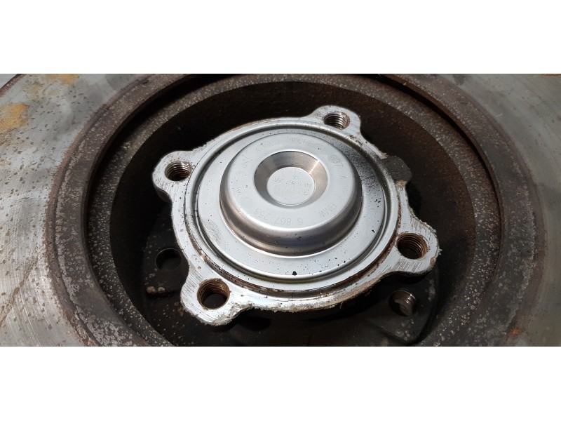 Recambio de buje para bmw serie 3 touring (f31) 318d referencia OEM IAM 6867256  