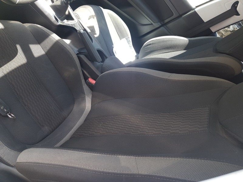 peugeot 308 sw del año 2015