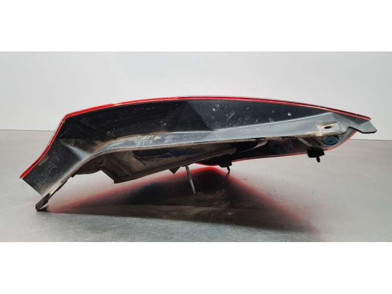 Recambio de piloto trasero izquierdo para ford fiesta (ccn) ambiente referencia OEM IAM 1877011 C1BB13405AE  Recambio de piloto trasero izquierdo para ford fiesta (ccn) ambiente referencia OEM IAM 1877011 C1BB13405AE