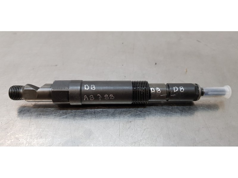 Recambio de inyector para ford mondeo berlina (ge) trend referencia OEM IAM 1131702   Recambio de inyector para ford mondeo berlina (ge) trend referencia OEM IAM 1131702