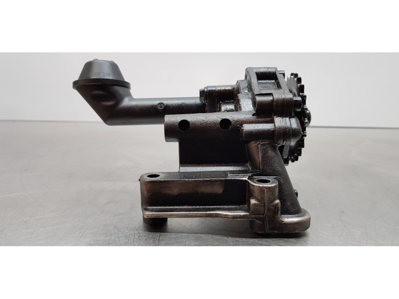 Recambio de bomba aceite para seat ibiza (6j5) reference referencia OEM IAM 038115105C  