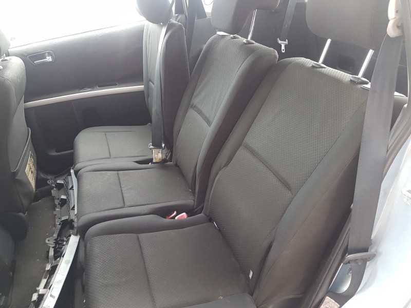 toyota corolla verso (r1) del año 2006