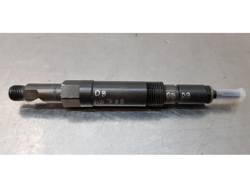 Recambio de inyector para ford mondeo berlina (ge) trend referencia OEM IAM 1131702  