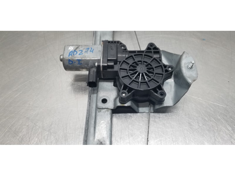 Recambio de elevalunas delantero izquierdo para dacia lodgy laureate referencia OEM IAM 807213915R 128001472  Recambio de elevalunas delantero izquierdo para dacia lodgy laureate referencia OEM IAM 807213915R 128001472