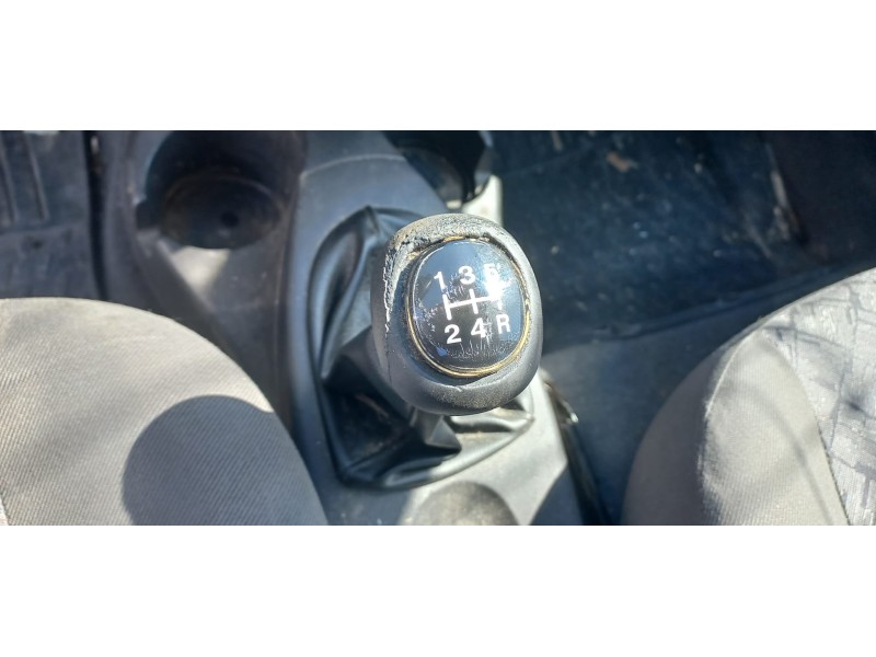 ford focus berlina (cak) del año 2001