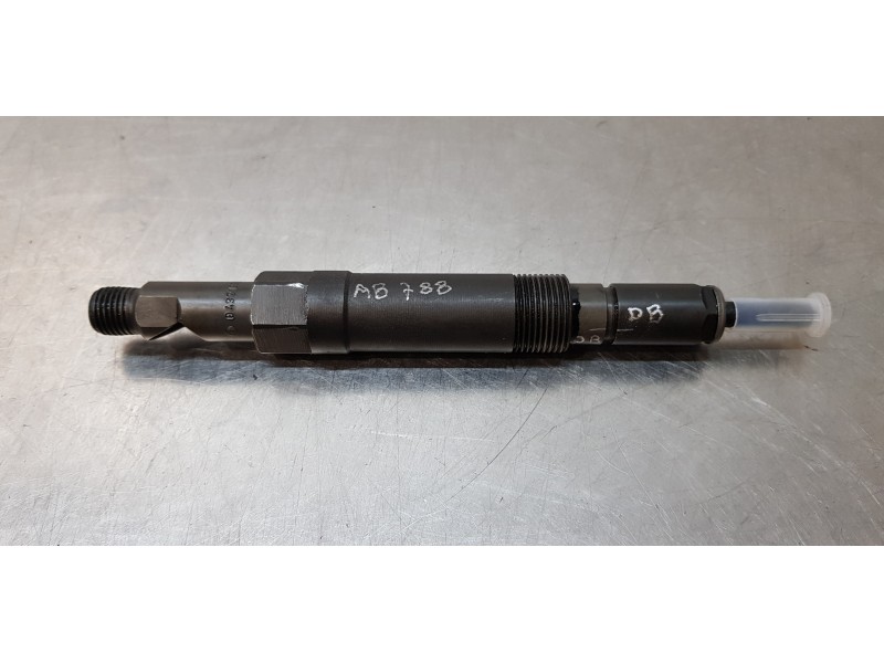 Recambio de inyector para ford mondeo berlina (ge) trend referencia OEM IAM 1131702   Recambio de inyector para ford mondeo berlina (ge) trend referencia OEM IAM 1131702