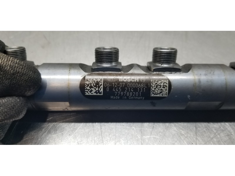 Recambio de rampa inyectora para bmw serie 1 berlina (e81/e87) 120d referencia OEM IAM 13537797882 0445214131 7797882