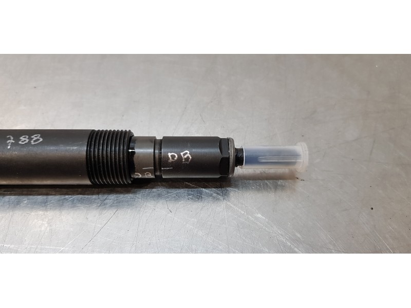 Recambio de inyector para ford mondeo berlina (ge) trend referencia OEM IAM 1131702   Recambio de inyector para ford mondeo berlina (ge) trend referencia OEM IAM 1131702