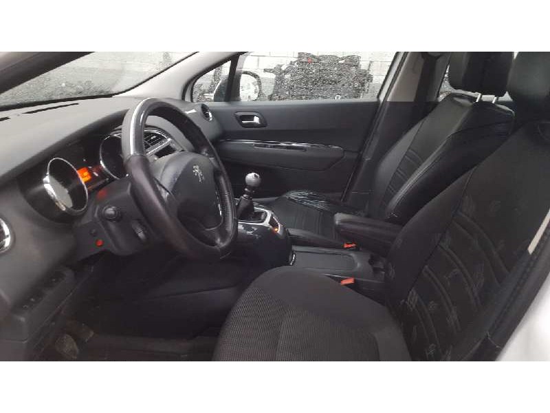 peugeot 5008 del año 2016