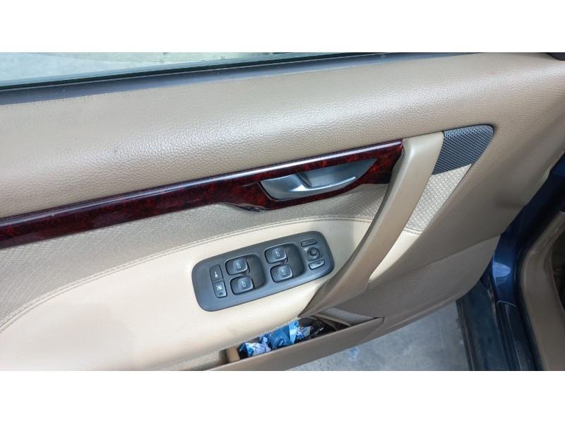 volvo s60 berlina del año 2023