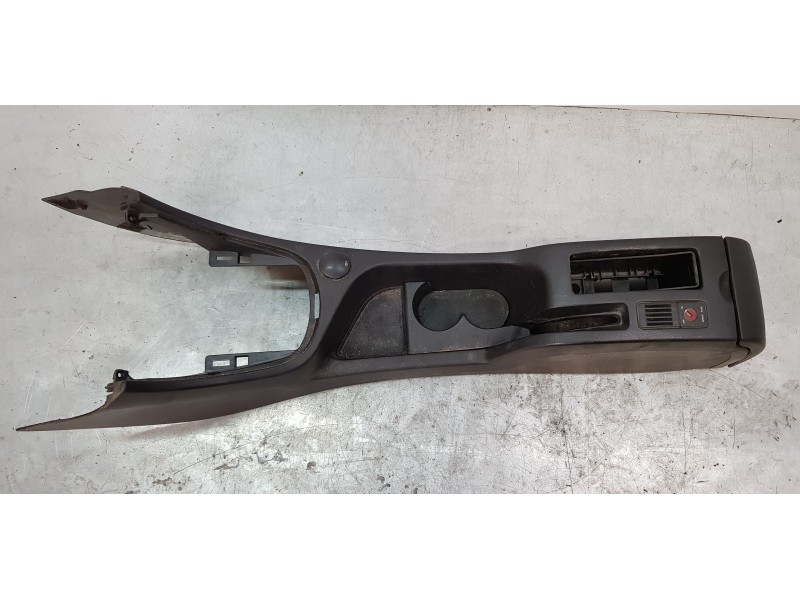 Recambio de apoyabrazos central para peugeot 307 cc (s2) básico referencia OEM IAM 758959   Recambio de apoyabrazos central para peugeot 307 cc (s2) básico referencia OEM IAM 758959