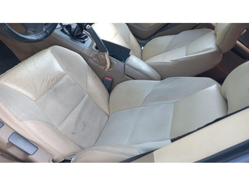 volvo s60 berlina del año 2023