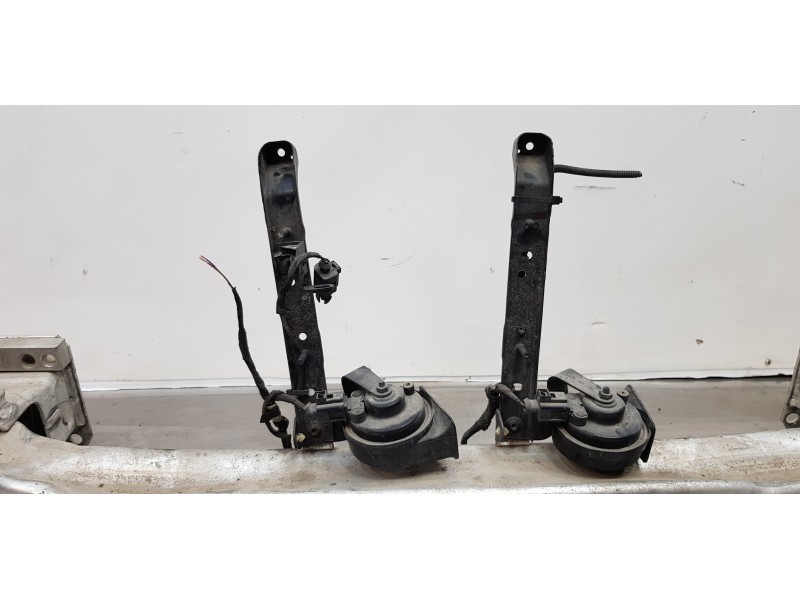 Recambio de refuerzo paragolpes delantero para audi a8 (4e2) 3.7 quattro referencia OEM IAM 4E0807109AK  