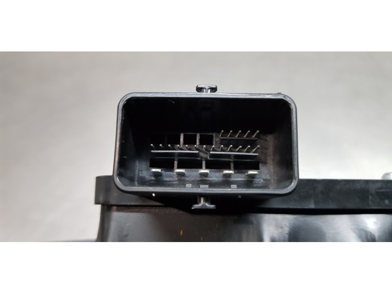Recambio de freno de mano electrico para peugeot 5008 active referencia OEM IAM 9673081580   Recambio de freno de mano electrico para peugeot 5008 active referencia OEM IAM 9673081580