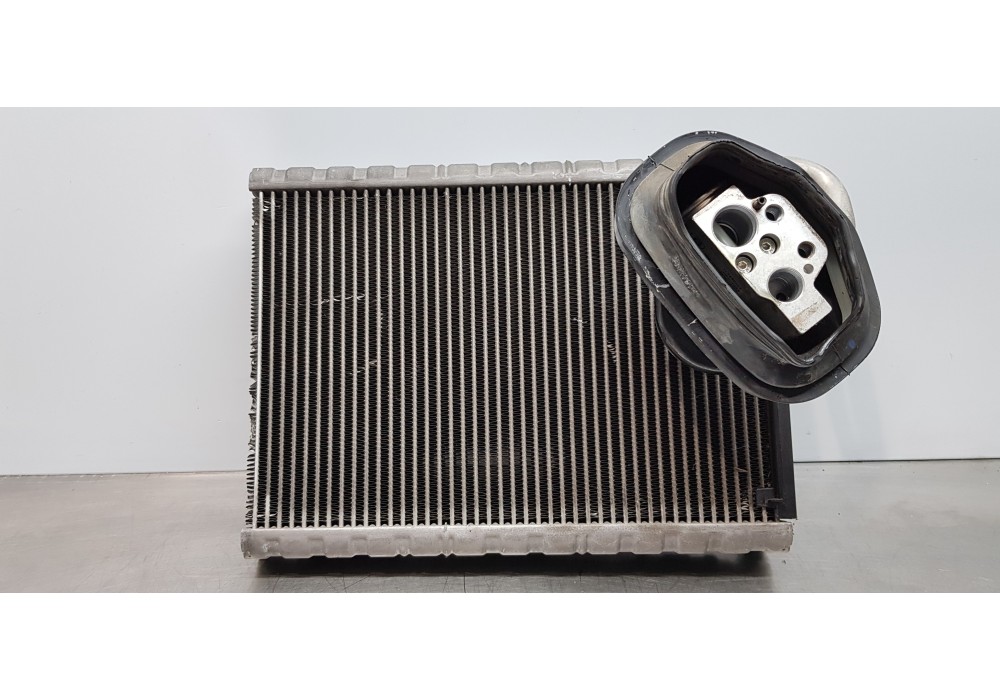 Recambio de evaporador aire acondicionado para audi q5 (8r) 2.0 tdi (125kw) referencia OEM IAM 8K1820024A  