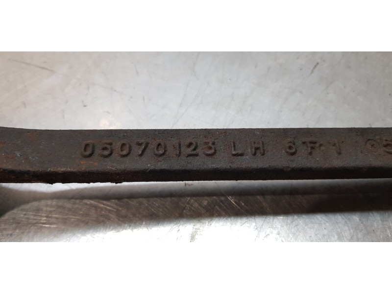 Recambio de brazo suspension inferior delantero izquierdo para chrysler 300 c 3.0 crd referencia OEM IAM 05070123   Recambio de brazo suspension inferior delantero izquierdo para chrysler 300 c 3.0 crd referencia OEM IAM 05070123