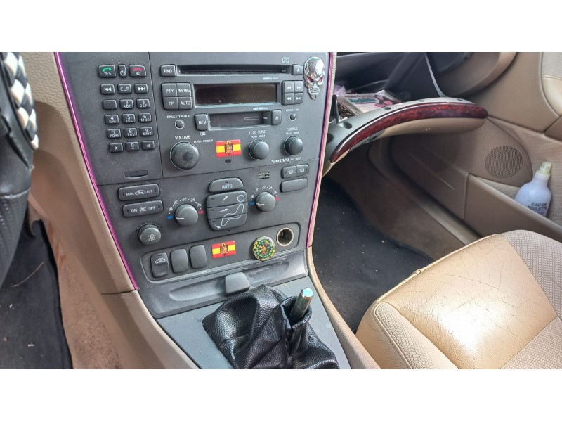 volvo s60 berlina del año 2023